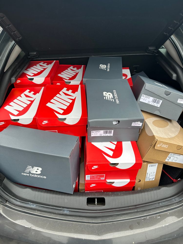 Live auction: BIG WILL IS BACK £1 low reserve no size requests  by bigwill0123