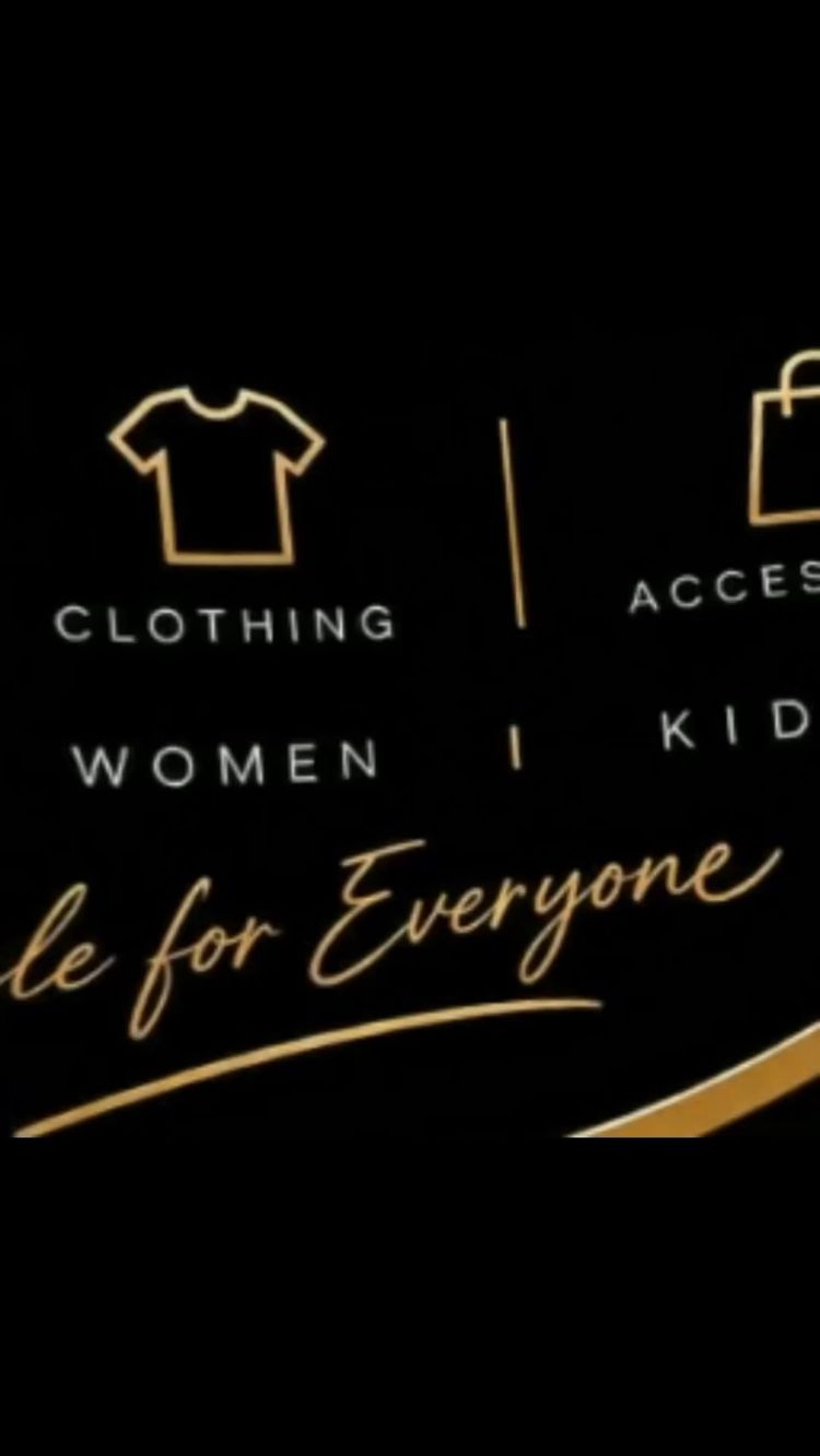 Subasta en directo: Fashion 4 Less Launch Show por fashion4less1