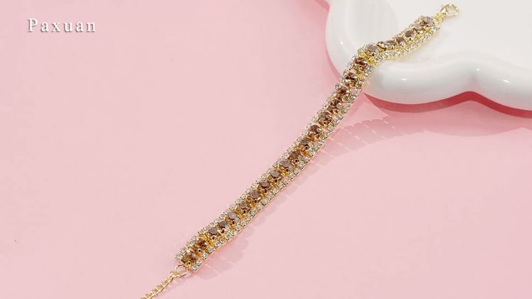 Live Jewellery & Watches auction: Hey everyone! Beautiful necklaces just for you. by ewanevans33