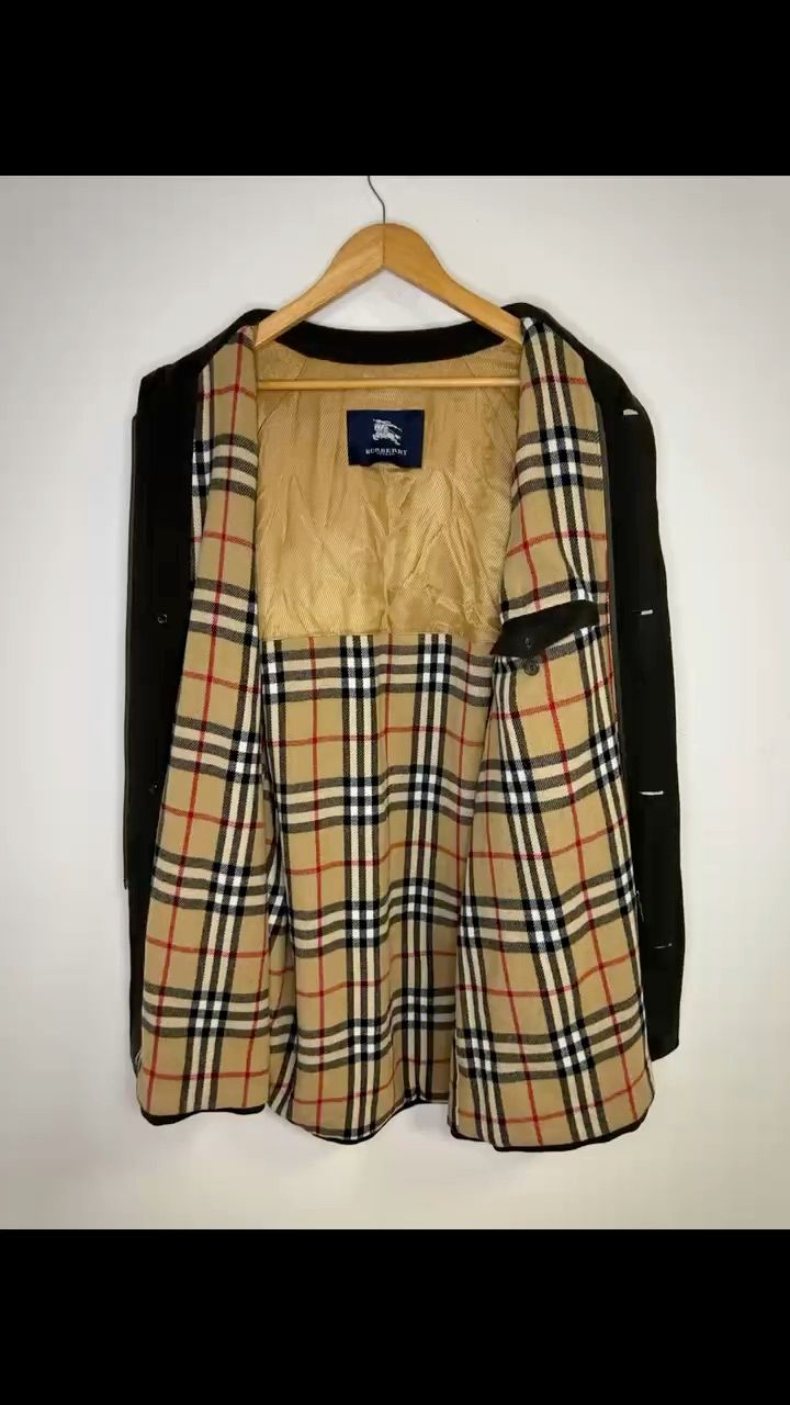 Asta dal vivo: HERE WE GO AGAIN 15 OFF 🔥 - Prendas Top desde 1€ di vintageash