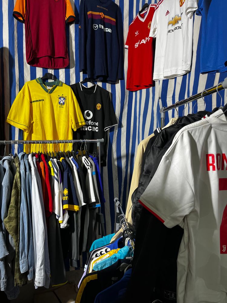 Live auction: TRACKSUIT E TRACKPANTS VINTAGE A PARTIRE DA 10€🔥🔥 by outdated2vintage
