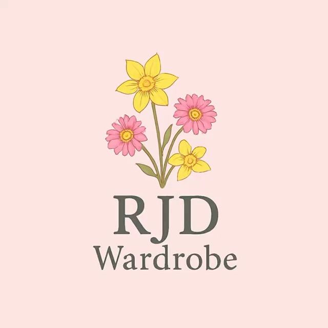 Live Womenswear auction: My first ever tilt show! Women’s clothing come join me 🥰👗 by rjdwardrobe