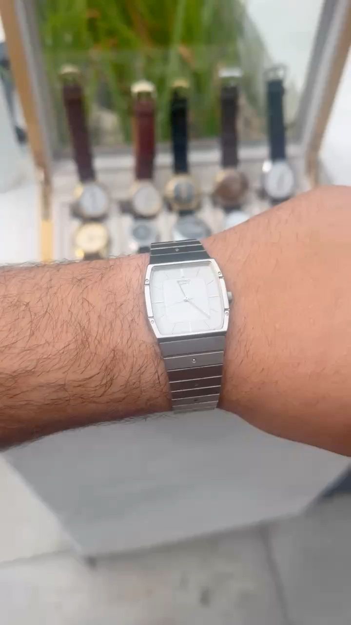 Live Luxury auction: Vintage watch sale by mistrytime