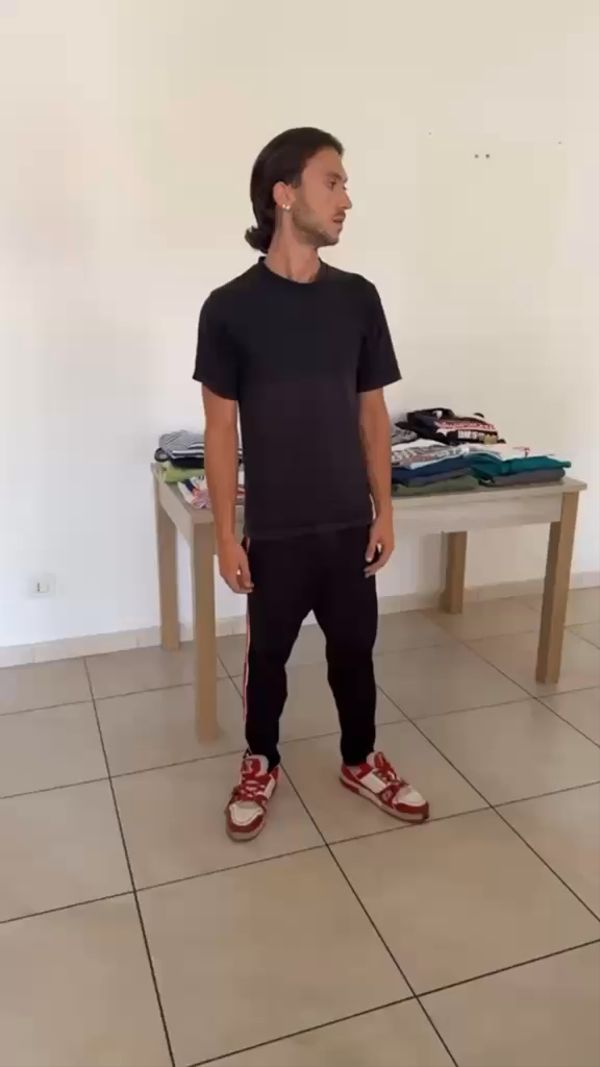 Subasta en directo de Moda masculina: 1€ SENZA RISERVA + 10 SPEDIZIONI GRATUITE NON PERDERTELO ENTRA SUBITO ⚡️ por emmeresell