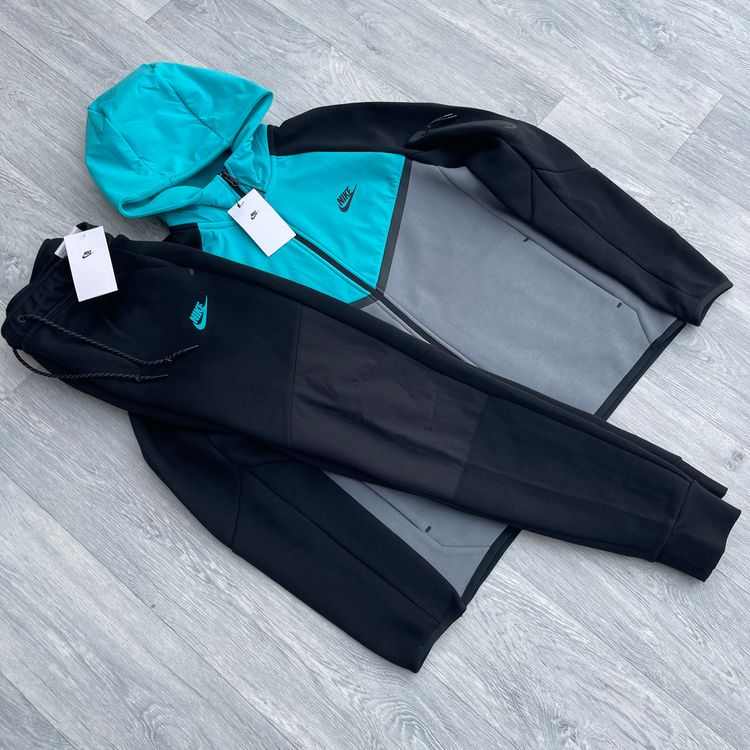 Live auction: ⚡ NEW NIKE STOCK: TRACKSUITS, WINDBREAKERS & MILER SETS ⚡️ by angelomillas