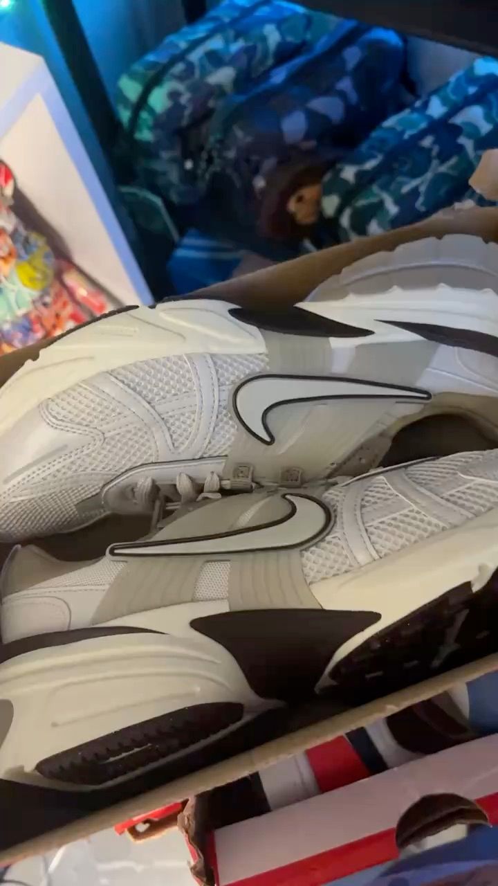 Live Menswear auction: Restock!!! Steals and £1 no reserves🔥💯 by dsplkicks