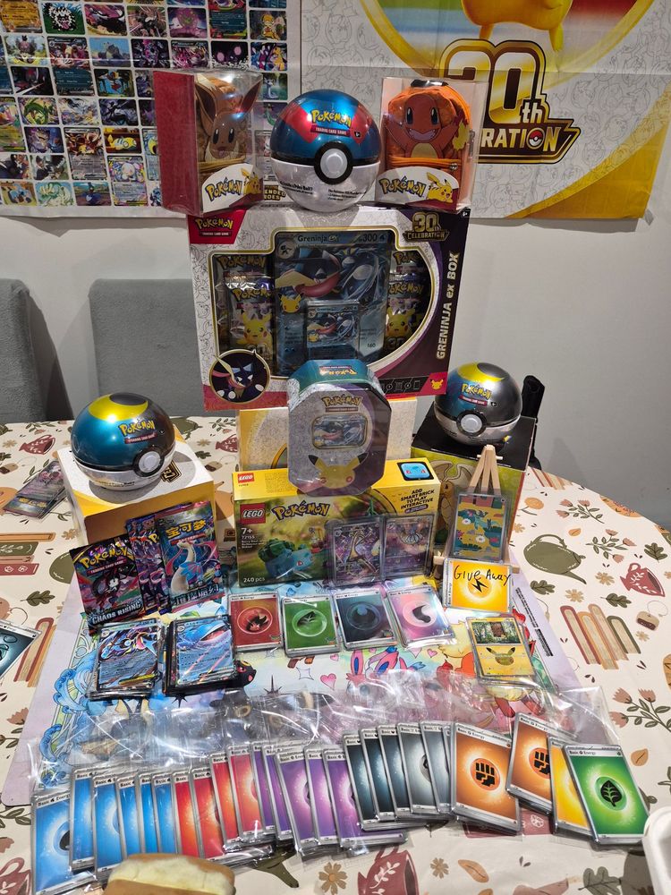 Aukcja na żywo: 100 Spot Surprise Set Lots Of Prizes od pokeprior