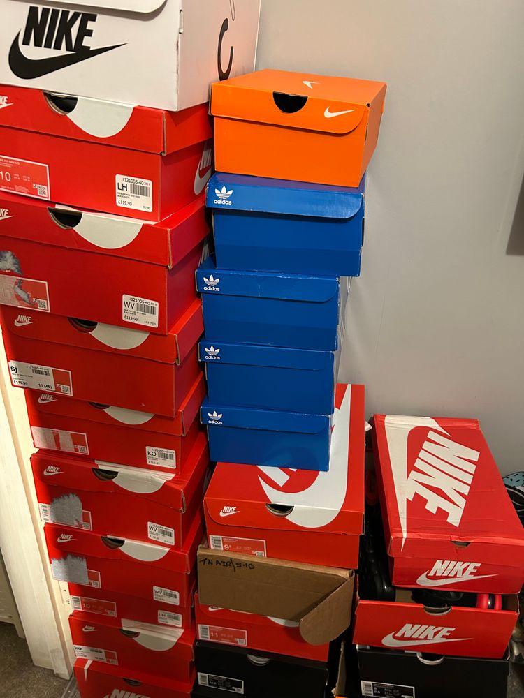 Live auction: £1 STARTS - CLOTHES TRAINERS by jack3048