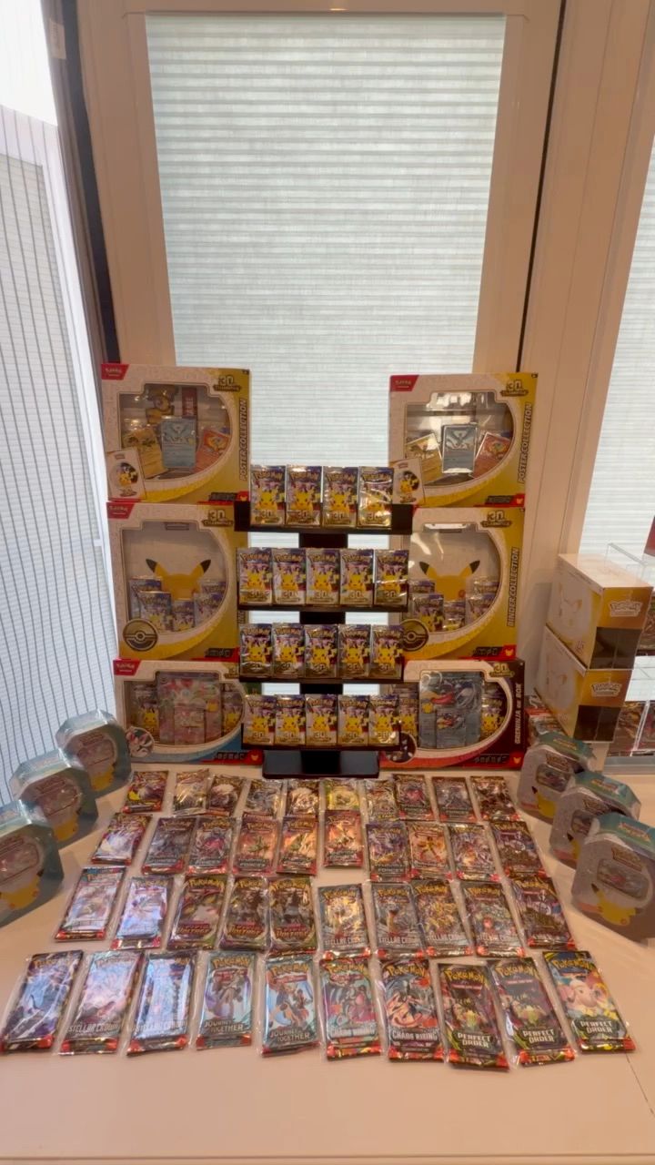 Live auction: 🔥🔥 30th ETBs and ripping 🔥🔥 by barber_tcg
