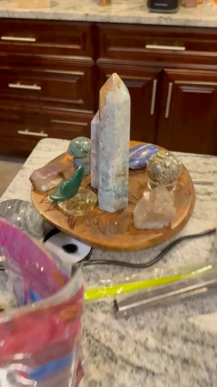 Asta in diretta Monete e oggetti da collezione: Crystals and Coordinated Chaos di stillamyalways