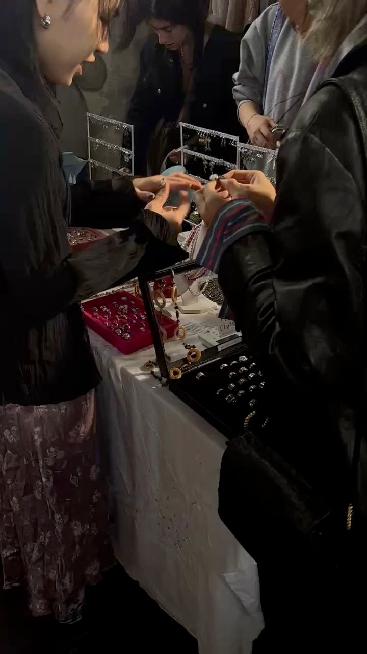 Live Womenswear auction: SALE CONTINUES ❤️ COME SAY HI 🐰🎀 GORGEOUS JEWELS 🎀 by fifiscloset