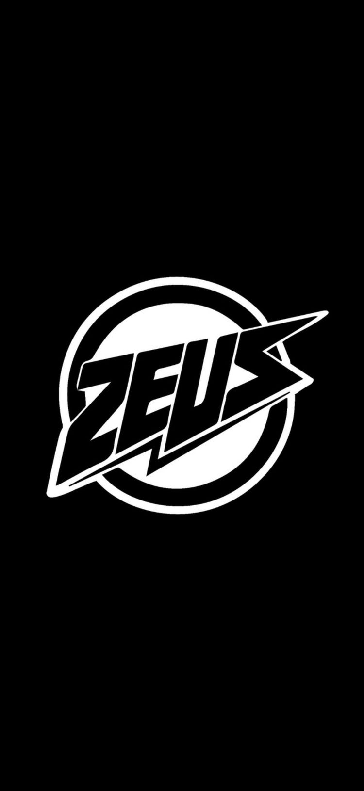 Live auction: 🛍️ STREETWEAR DESDE 1€ 🛍️/ 📦 ENVÍO GRATIS 📦 by zeustreetwear