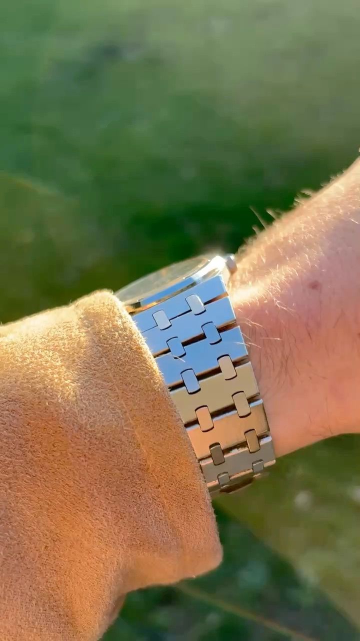 Live auction: Watches and jewellery by skylinejewellery