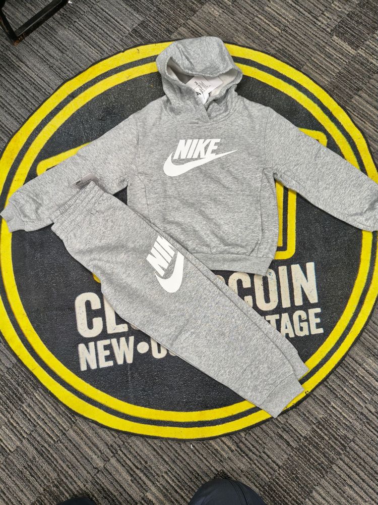 Aukcja na żywo: 🥶Full on Thursday - Come see our new clothes.🥶 XS to 5XL, big brands - small prices🤙🏻 od cloth2coin