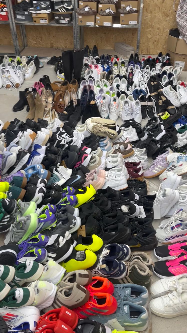 Live CP Company auction: We are bk giveaways 375 pairs £1 NR and everything else aswell by allstockmustgo