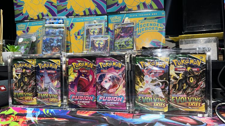 Live Trading Cards auction: 🔥EVOLVING SKIES/SLABS MYSTERY BAGS(HALF BOOSTERS+151+PRISMATIC+FUSION STRIKE) 🔥 by pokeking