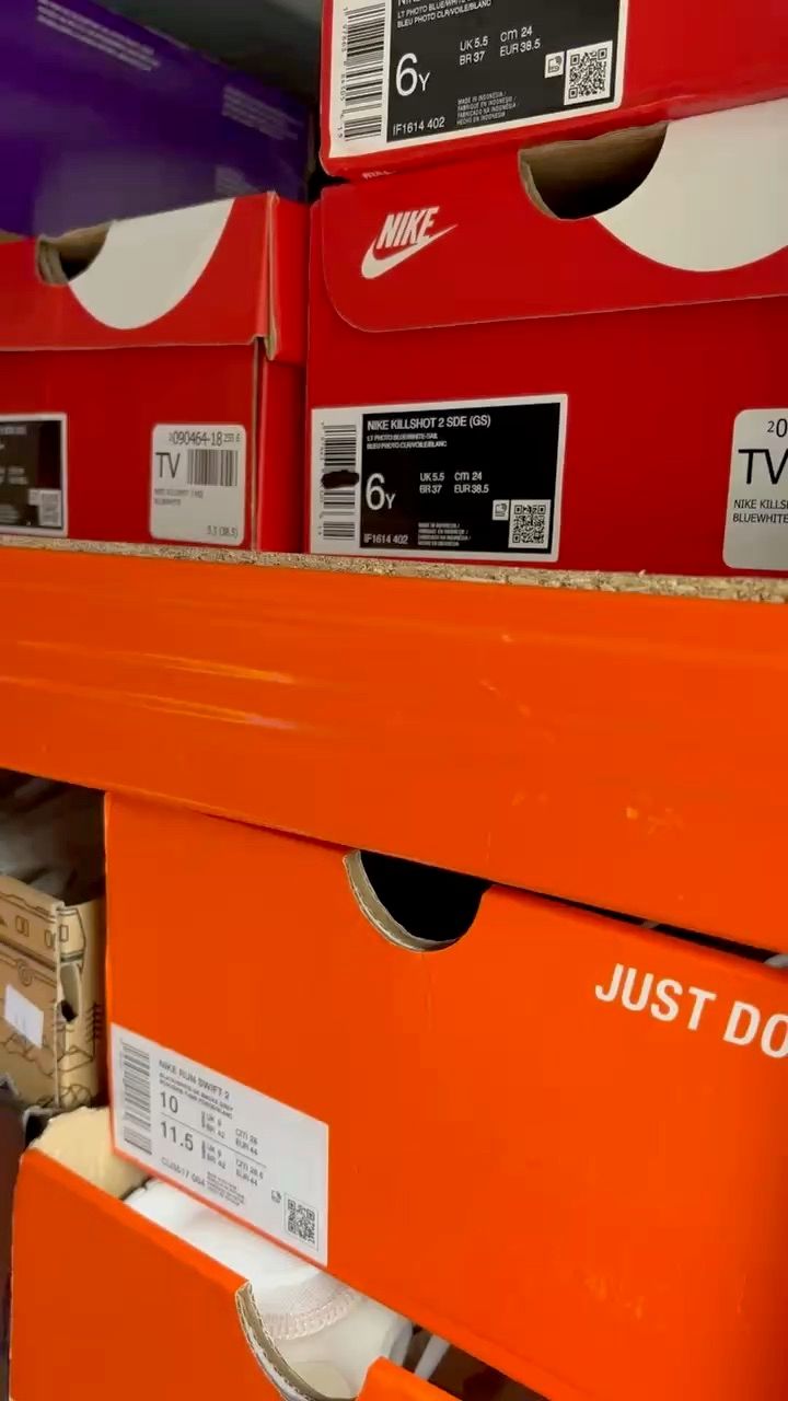 Live Sneakers auction: Trainers trainers trainers by ianlat1