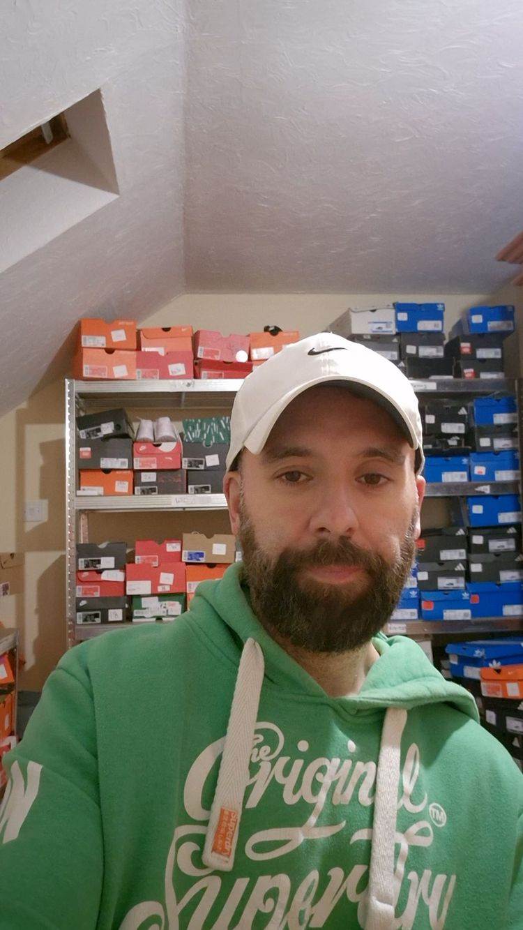 Live Activewear auction: Adidas New Stock Clothing and Trainers  by lablifestyle