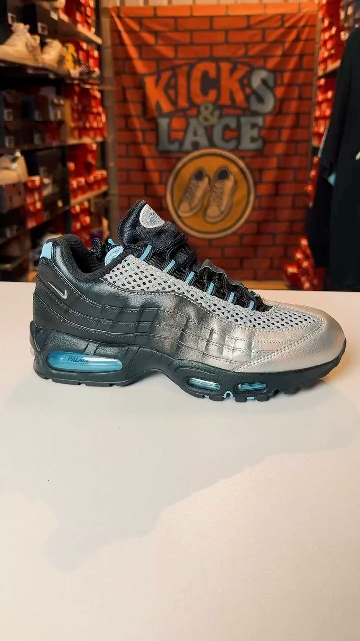 Live Jordan auction: 🚨 £1 No Reserve Heat – J4 What The, White Oreo & Palace 95s 🔥  🎁 FREE Trainers Every 10 Minutes by kicksandlace