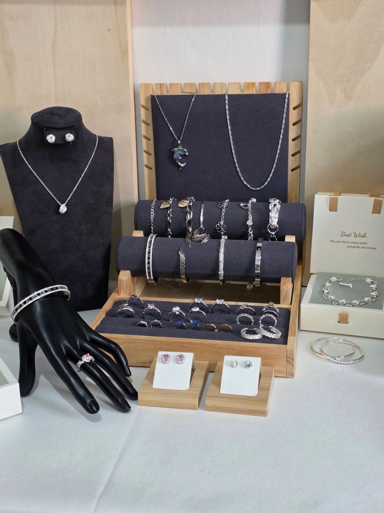 Live auction: Beautiful Jewellery  by martin2026