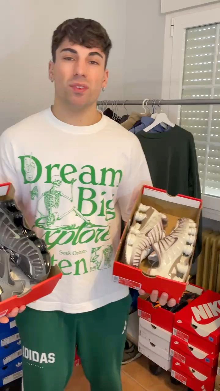 Live Sneakers auction: 20% en Zapatillas y Ropa Deportiva Nueva a estrenar!!! by retrosportvault