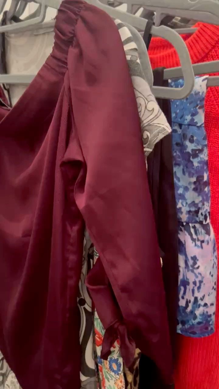 Live auction: Rail pulls, £2 starts, lots of bargains, womenswear! by georgiadolan