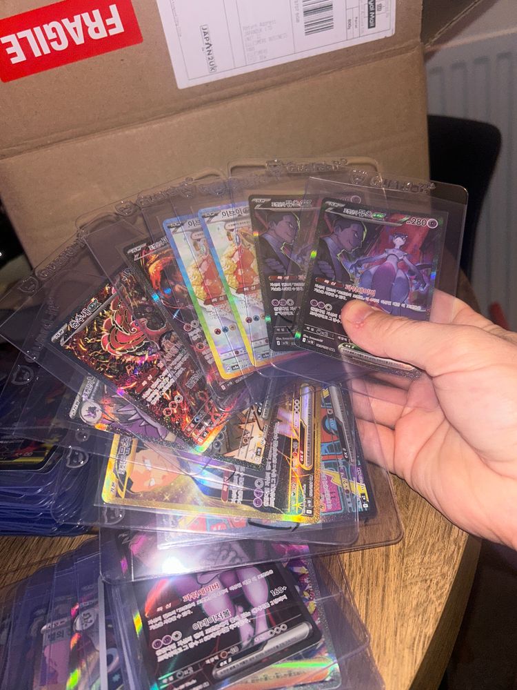 Asta dal vivo: 🚨  GIVVY, GIVVY, GIVVY 🚨 - MEGA MONDAYS ⛩️ with GEE 👾 di geesage