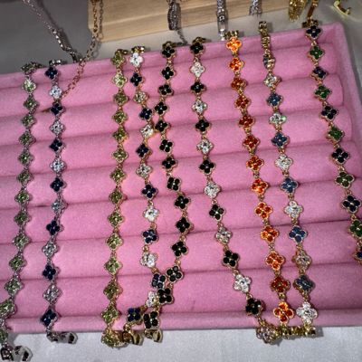 carlysclosetx - seller on Tilt