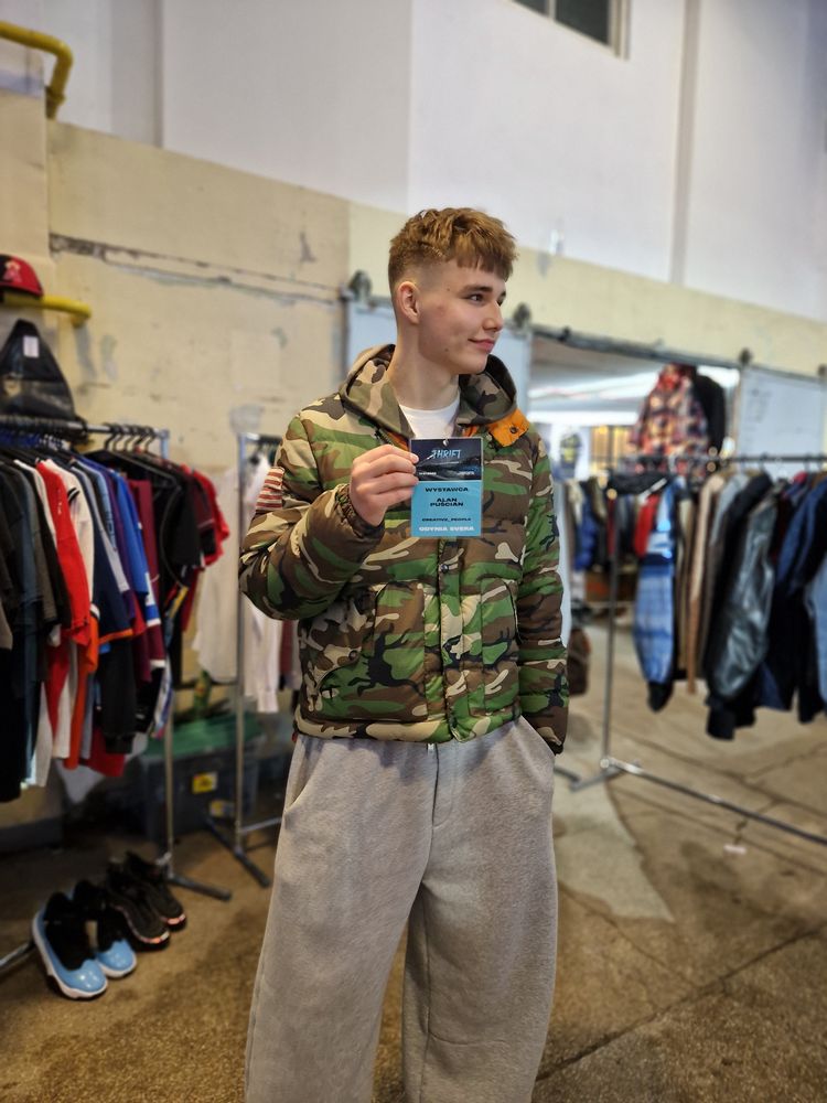 Profile picture of creative_peoplee