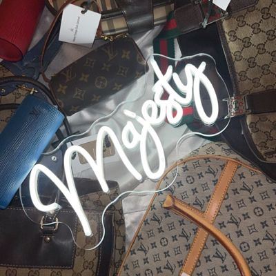 Profile picture of majestyvintagec