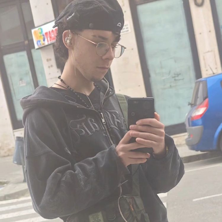 Profile picture of kryav