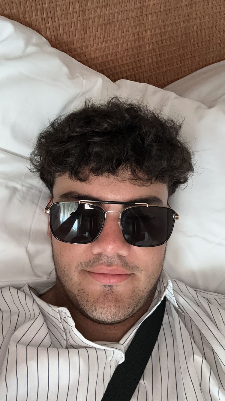 vector.resell - seller on Tilt