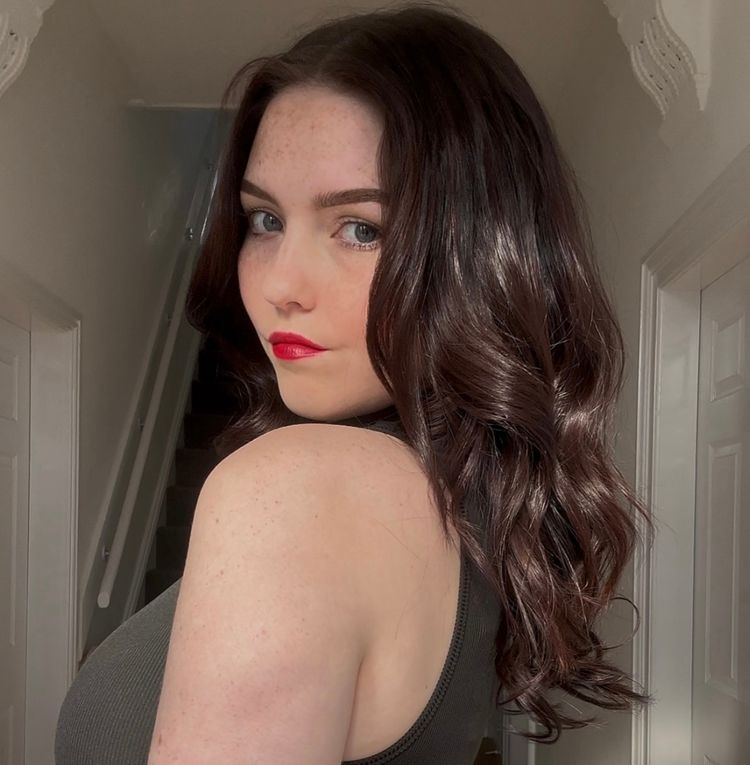 chloescloset1208 - seller on Tilt